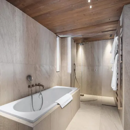 Lägenhet De Luxe Avec 2 Suites, 6 Couchages, Piscine Interieure, A 1850 - Fr-1-830-16 Courchevel