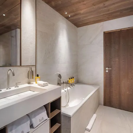 De Luxe Avec 2 Suites, 6 Couchages, Piscine Interieure, A 1850 - Fr-1-830-16 * Courchevel